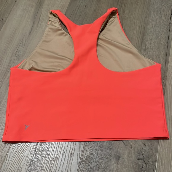 Old navy kids racer back cropped tank - Picture 2 of 2